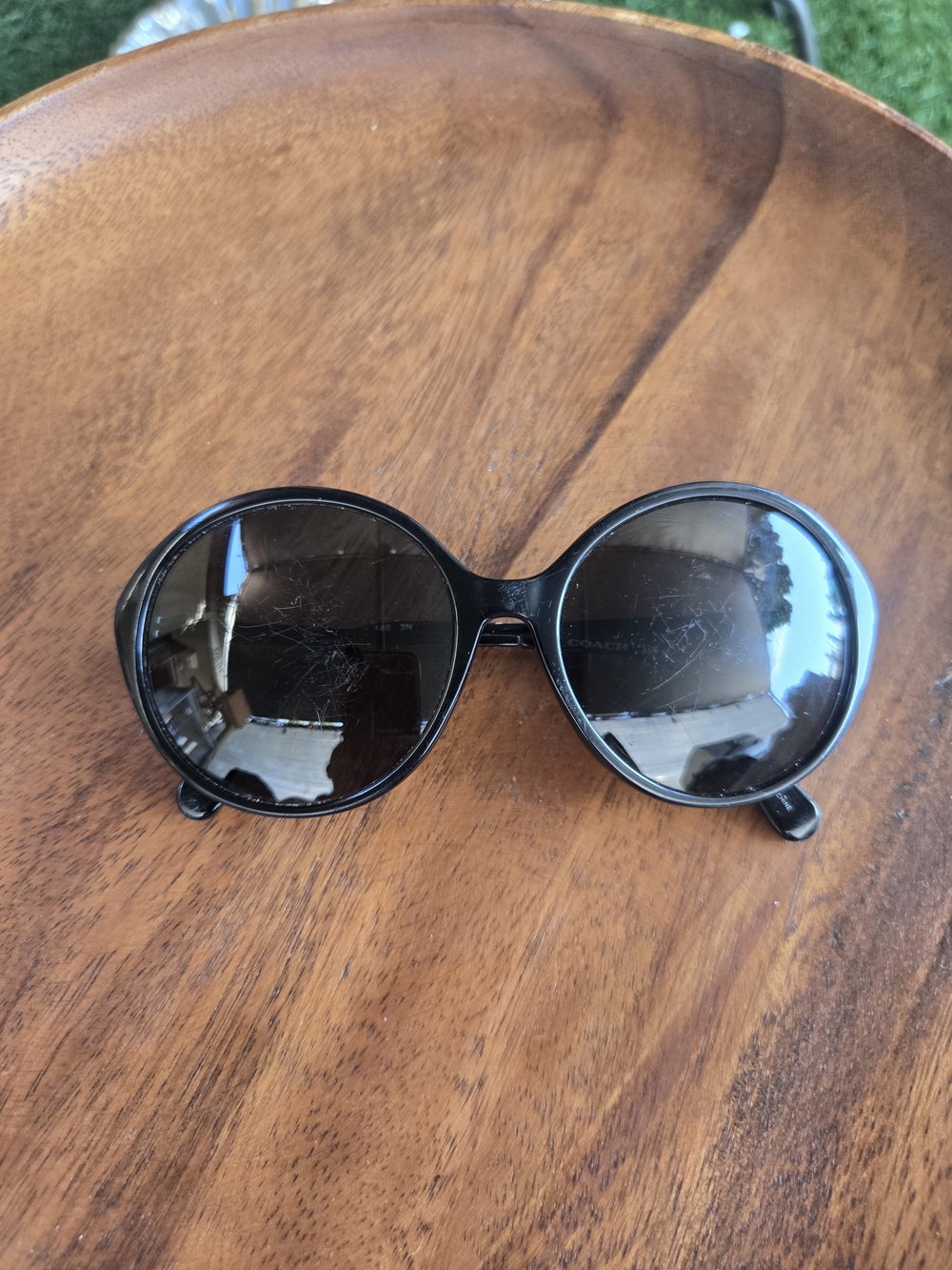 Coach HC8214 Round Black Sunglasses 56-16-140 (READ DESCRIPTION / AS-IS)